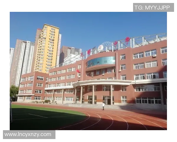 许钟豪的成长之路与奋斗故事：从平凡到卓越的励志人生